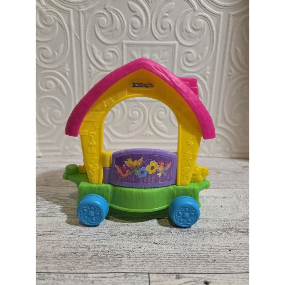 Little People Disney Princess Parade Float, Snow White Cottage (No Figurine)